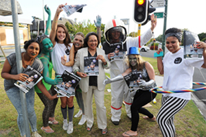 Cape Town Mayor Patricia de Lille (middle) was up early to buy her copy of SAX Appeal 2014 in Pinelands. Flanking the mayor are from left: Gail Naicker, Jodi Naude, Alexandra Nagel (Sax Appeal editor-in-chief), Chantel Foot, Simeon Gready (deputy editor), Raine Derman and Shannon van Wyk.