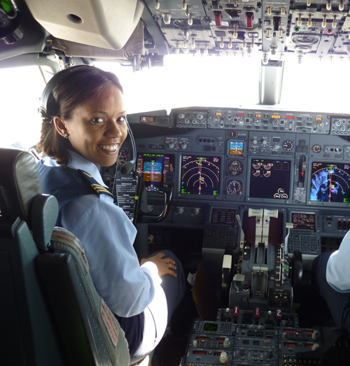 Tamara Thomas in the cockpit of one of her favourite planes, the Boeing 737-700.