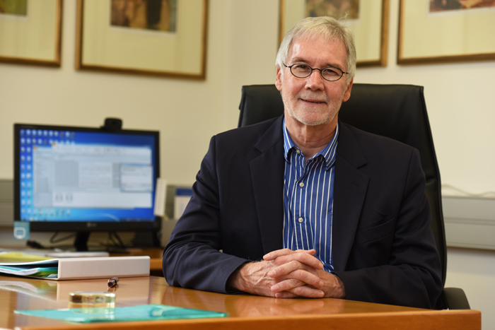 DVC Prof Danie Visser retires from UCT after 32 years of service. Beginning as a lecturer in the 80s, Visser stepped up as Dean of Law and later DVC for Research and Internationalisation. <b>Photo</b> Michael Hammond.