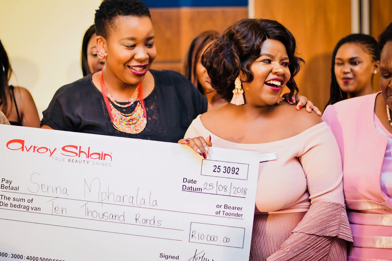 UCT commerce student Sarina Mpharalala (right) celebrates her True Shine! award at a ceremony in Johannesburg with her sister, Eva Mangwedi.