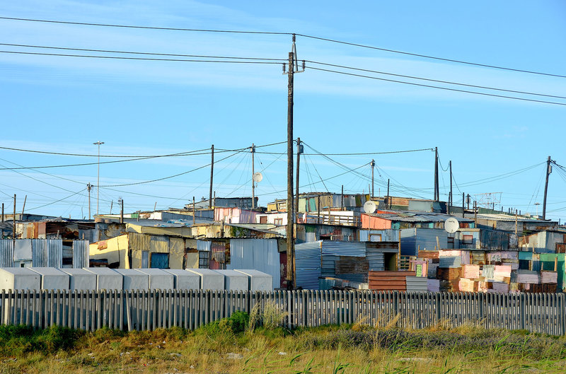 About 10 years ago, Khayelitsha represented the largest concentration of poverty in the highly unequal city of Cape Town. <strong>Photo</strong> <a href="https://commons.wikimedia.org/wiki/File:Khayelitsha_at_N2_road,_Cape_Town_(2015).jpg" target="_blank">Wikimedia Commons</a>.