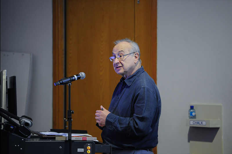 Author and journalist John Matisonn presents his Summer School lecture.