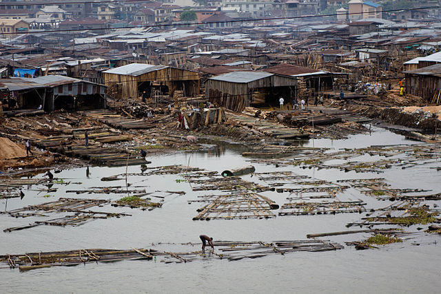Demand is growing for statistical ecologists to research climate change. Rapidly growing mega-cities in Africa, like Lagos, face the highest risks. Photo: <a href="https://commons.wikimedia.org/wiki/File:2011_Lagos_Nigeria_5909302579.jpg" target="_blank">Stefan Magdalinski</a>.