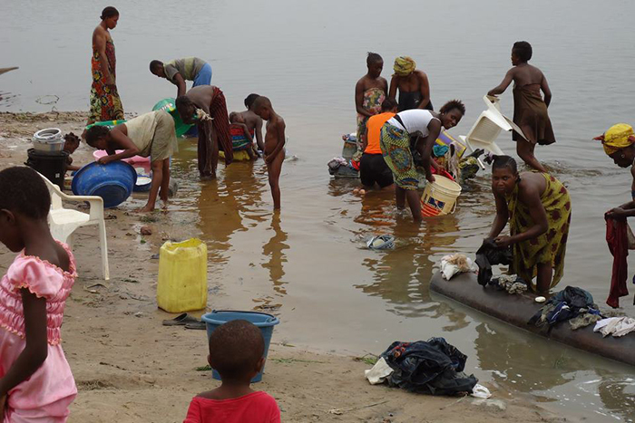 The Congo River is people's main source of water for drinking, cooking and washing. Conditions like this are perfect for the transmission of cholera and water-borne diseases.