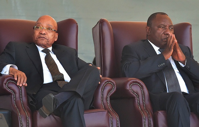 South Africa’s deputy president Cyril Ramaphosa (R) and President Jacob Zuma. Ramaphosa has described the ANC government as being at war with itself. <a href="https://www.flickr.com/" target=" _blank">Flickr</a>