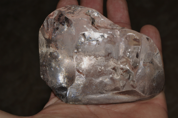 A copy of the Cullinan diamond, a 3 106-carat stone from the Premier Mine in Kimberley. According to research, the stone probably reached the Earth’s surface through a kimberlite pipe 1.2 billion years ago.