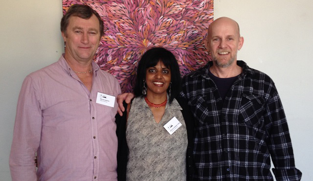 Scientists involved in the study: Trevor Worthy and Warren Handley from Flinders University in Adelaide and Anusuya Chinsamy-Turan in the middle.