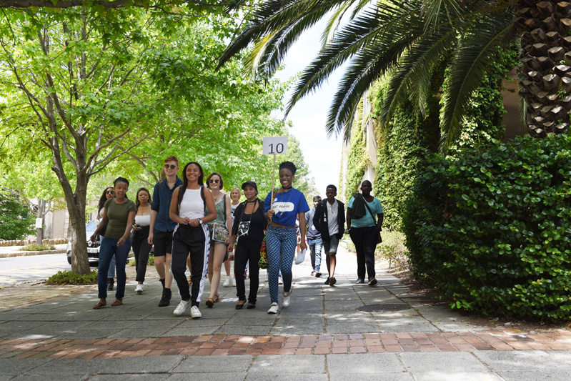 Freshers on the plaza during their tour of UCT’s upper campus.