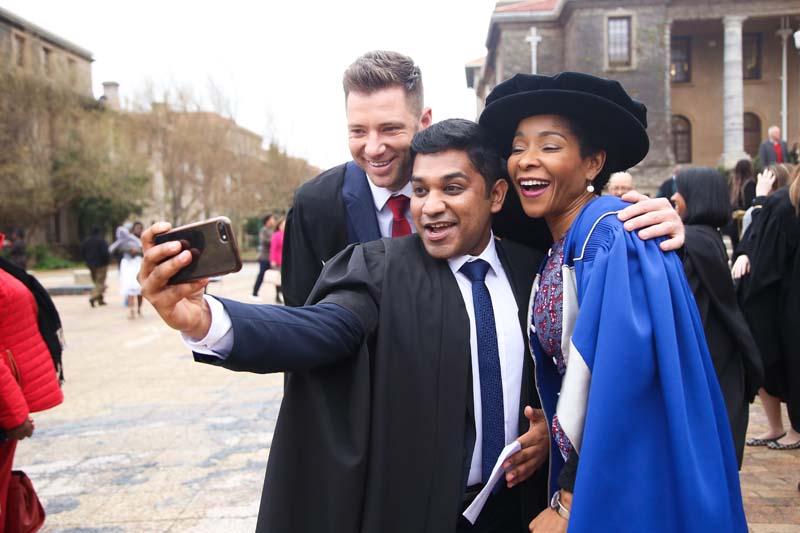 UCT Vice-Chancellor designate Professor Mamokgethi Phakeng took time out to pose with graduands.