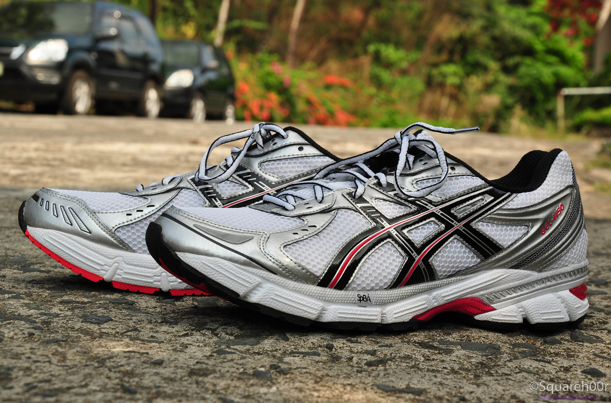 nike shox black yellow