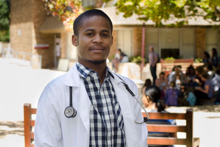 Tefelo Mathibane, a student in the 100-Up and 100-Up Plus programmes, is maintaining a competitive edge in his third year MBChB studies in UCT's Faculty of Health Sciences.