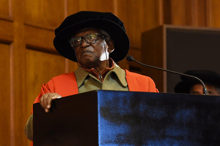 Legendary photojournalist Peter Magubane was the star attraction at the Humanities graduation ceremony on 15 June 2016.