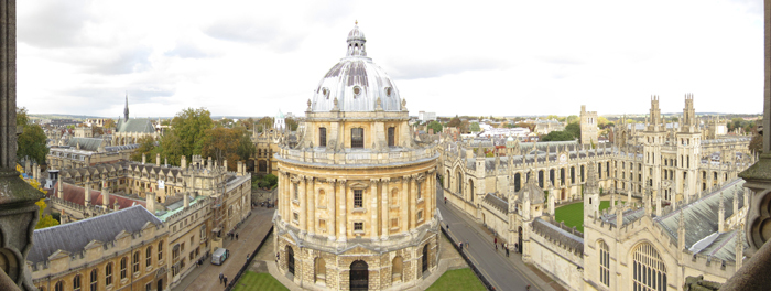 Panorama from St Mary the Virgin's tower. The University Church of St Mary the Virgin is the centre from which the University of Oxford grew and its parish consists almost exclusively of university and college buildings. <b>Photo</b> Laemq via <a href="https://commons.wikimedia.org/wiki/File:Panorama_St_Mary_the_Virgin_tower.jpg" style="font-weight: normal;" target="_blank">Wikimedia Commons</a>.
