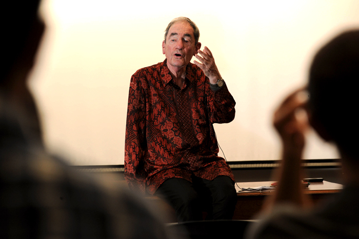 Retired Justice of the Constitutional Court Albie Sachs recounted the complexities of negotiating for land restitution at CODESA in the early 1990s when he spoke at UCT on 27 March 2017.