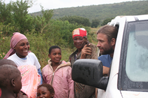 Reptile Atlas author Marius Burger chats to locals about lizards and other reptiles during a fieldwork trip. Fieldwork spanned three summer seasons.