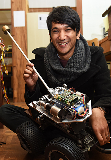 Amir Patel developed this robot car by observing the way in which a cheetah uses its tail for stability and maneouvrability. Photo by Michael Hammond.