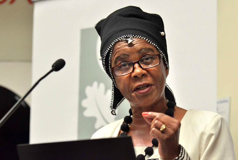 Dr Mamphela Ramphele at the opening plenary of the Land Divided conference at UCT last week. (Photograph courtesy of Trevor Samson.)