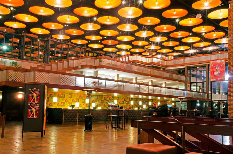 The Baxter’s unique aesthetic was envisioned by the award-winning architect Jack Barnett. He hoped to design a theatre that embodied South African spirit and culture.