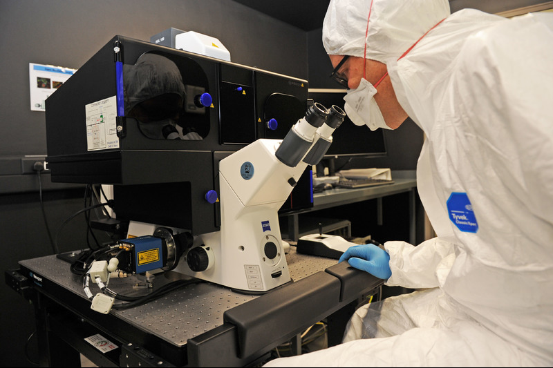 The new super-resolution microscopes will help researchers gain unprecedented insight into the cellular processes that relate to key health issues like tuberculosis and HIV/AIDS.