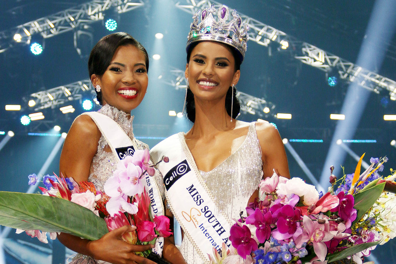 Sixth-year UCT medical student Tamaryn Green (right) and UCT alumnus Thulisa Keyi celebrate at the Miss SA pageant on 27 May. Green was crowned Miss SA and will go on to compete in the Miss Universe competition. Keyi, her first runner-up, will compete at the Miss World pageant.