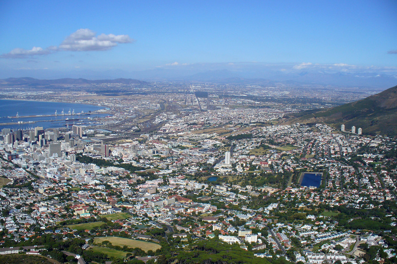 Cities with continuous corridors and larger natural areas in excess of 50 hectares support greater biodiversity. But even community-level “stepping stones” of green infrastructure amid the urban landscape are better than nothing.