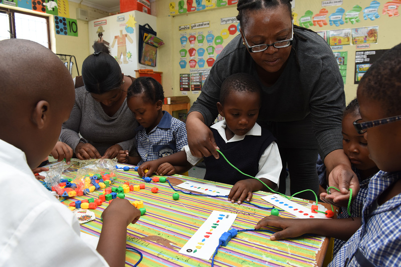 The Schools Improvement Initiative (SII), which is addressing the ongoing crisis in the South African education system, was adopted as the trust’s priority project in 2014. To date, some R6 million has been donated, enabling the initiative to consolidate and expand its work in Western Cape township schools.