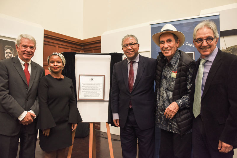 From left: Deputy Minister Jeremy Cronin, Lindiwe Hani, Advocate Norman Arendse, Justice Albie Sachs and Vice-Chancellor Dr Max Price attended a renaming ceremony to honour the struggle veteran Chris Hani. <b>Photo</b> Robyn Walker.