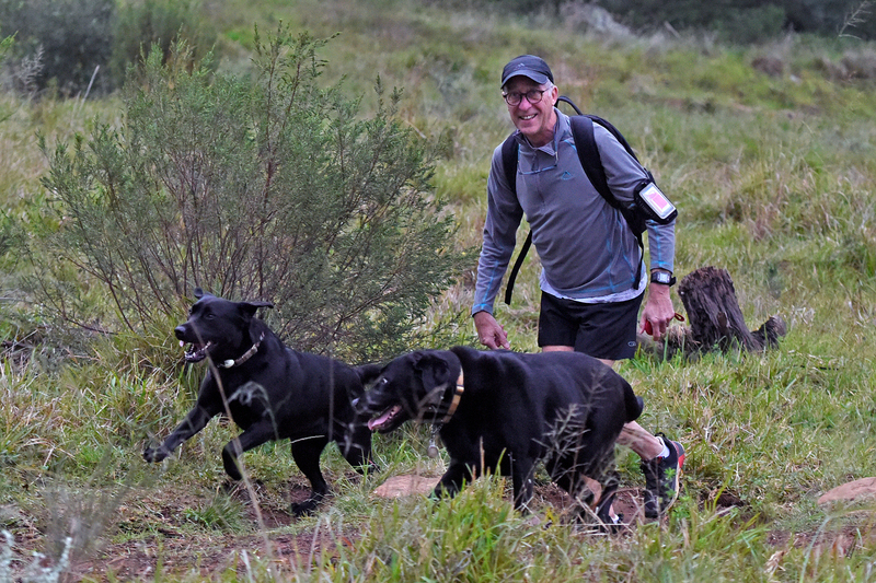 Prof Mike Meadows, Harriet and Maisy head up to the Tafelberg Road track, where the student field trip introduces first-years to key elements of the course. 