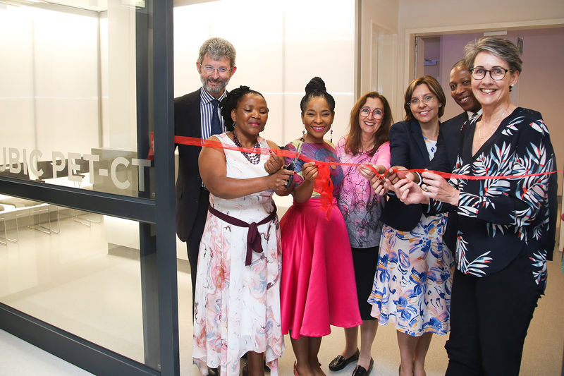 Photographed at the ribbon-cutting ceremony were (from left) Prof Graham Fieggen, Prof Nomafrench Mbombo, VC Prof Mamokgethi Phakeng, Prof Valerie Mizrahi, Brigitte Binneman, Prof Ntobeko Ntusi, and Dr Beth Engelbrecht.