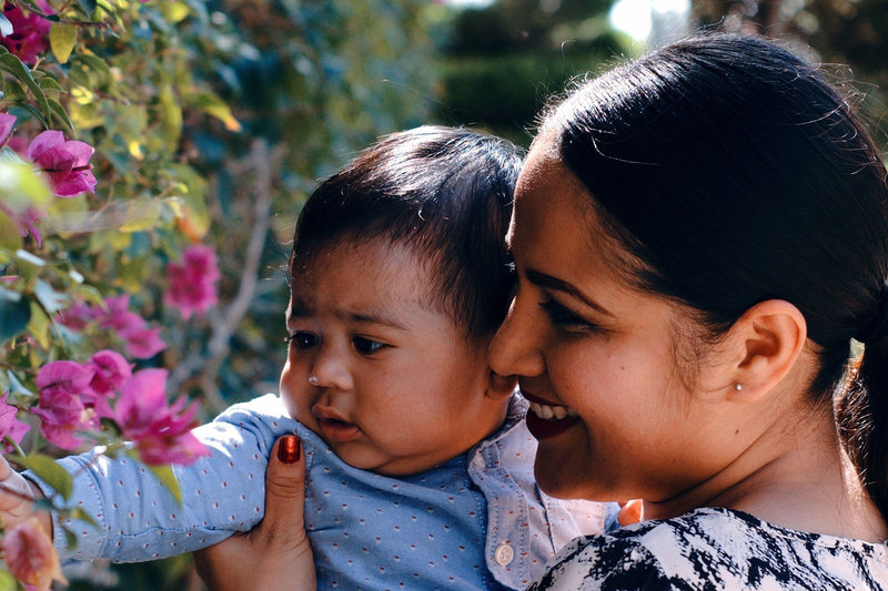 PhD candidate Sarah Dsane-Nsor is conducting research into how parents are using digital resources within the first 1 000 days of their babies’ lives.