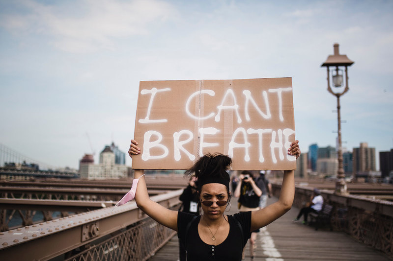 The backdrop to the commission of inquiry is the lengthy and horrific catalogue of police violence against Americans of African descent, highlighted by the murder of George Floyd in May last year. <strong>Photo </strong><a href="https://www.pexels.com/photo/photo-of-woman-carrying-a-cardboard-4613880/" target="_blank">Life Matters / Pexels</a>.