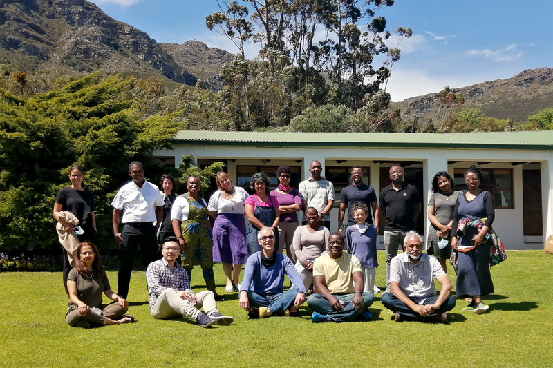 The cohort at Mont Fleur: Back (left to right): Yumna Albertus, Freedom Gumedze, LeeAnn Tong, Rethabile Possa-Mogoera, Emese Bordy, Shari Daya, Sylvia Bruinders, Frank Matose, Lebo Mateane, Lebo Ramma, Pragashni Padayachee, Sedi Namane. Front (left to right): Corrinne Shaw, Chun-Sung Huang, Robert Morrell, Snazo Sidodo, Bob Osano, Kate le Roux, Anwar Jardine. <b>Photo</b>&nbsp;Ricardo Adams. 