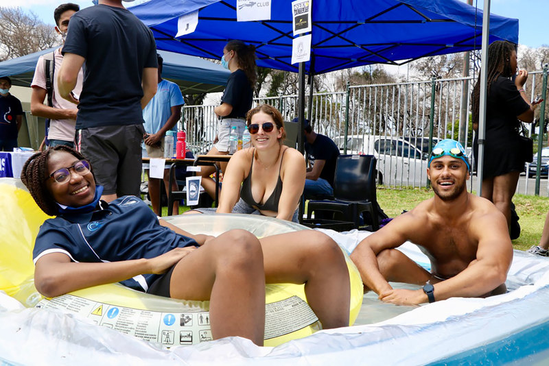 The Welcome Festival hosted by UCT sports clubs and societies (UCT Sport and Recreation) drew scores of students who have signed up for membership in 2022. The UCT Swimming Club membership rocketed from 56 members (2019–2021) to 258 in 2020, thanks to some cool marketing.