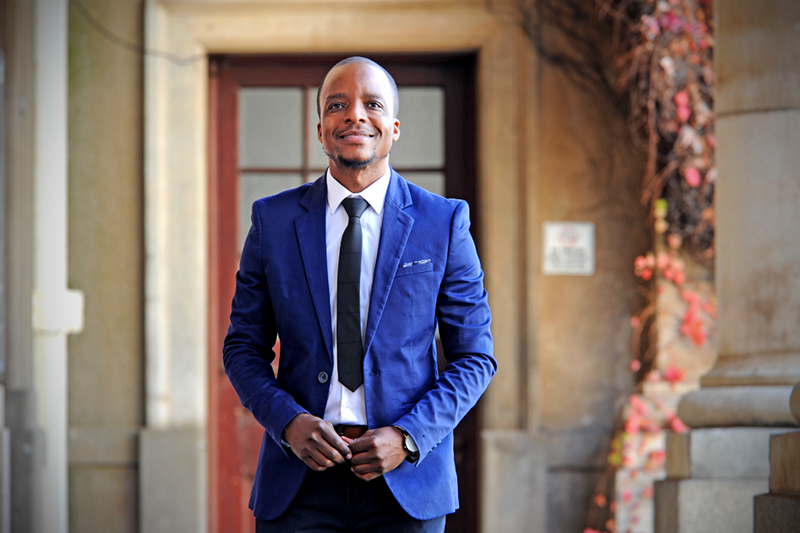 Postdoctoral research fellow (chemistry) Dr Shepherd Siangwata is one of 11 young South African scientists chosen to attend the 71st Lindau Nobel Laureate Meeting in Germany. 