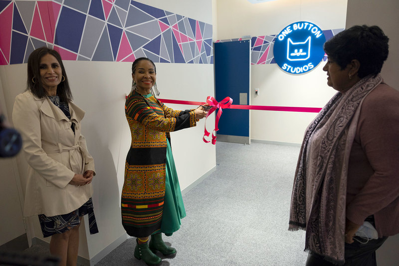 VC Prof Mamokgethi Phakeng cutting the ribbon at the launch of CILT’s One Button Studios. To her left is DVC for Teaching and Learning Prof Harsha Kathard, and to her right, the dean of CHED Assoc Prof Kasturi Behari-Leak.
