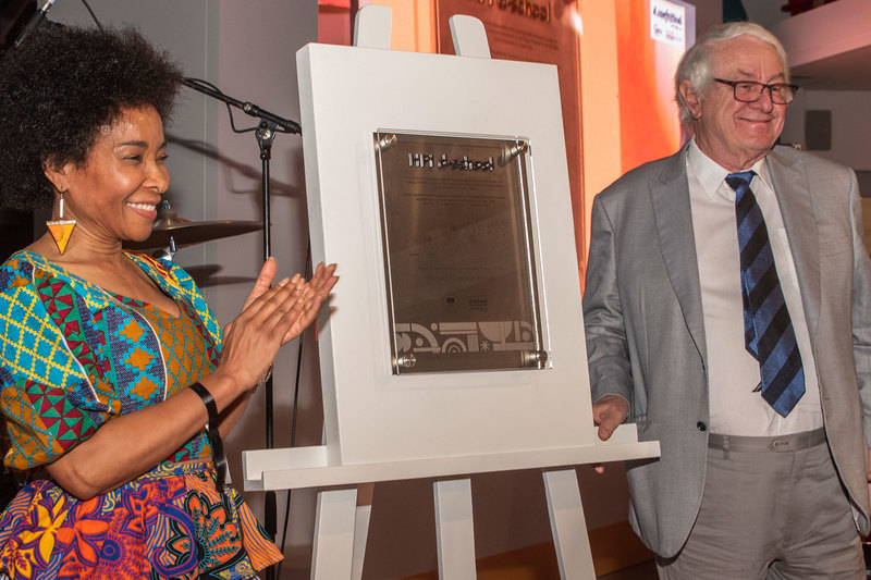 Vice-Chancellor Prof Mamokgethi Phakeng and Prof Hasso Plattner unveil the name plaque for the new Hasso Plattner d-school Afrika on middle campus. Although the d-school was founded at UCT in 2015, it shared facilities with the UCT GSB while its own headquarters were being built.