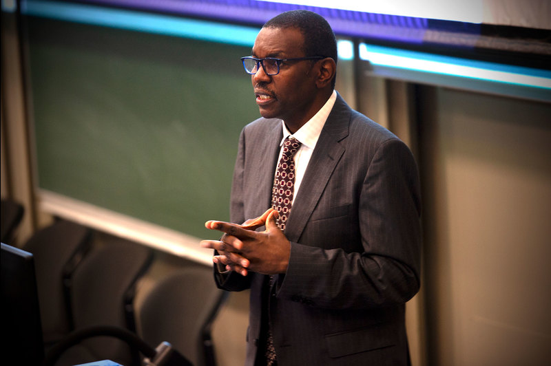 Prof Nthumbi Ndung’u delivered an eponymous lecture in memory of the late Professor Bongani Mayosi during the 47th annual Department of Medicine’s research symposium.