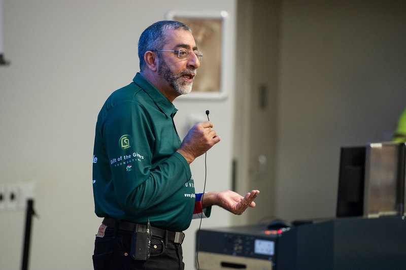 Learn the “language of the heart” Gift of the Givers’ Dr Imtiaz Sooliman urged returning physiotherapy students at a welcome event hosted on the Health Sciences campus. <b>Photo</b> Lerato Maduna.