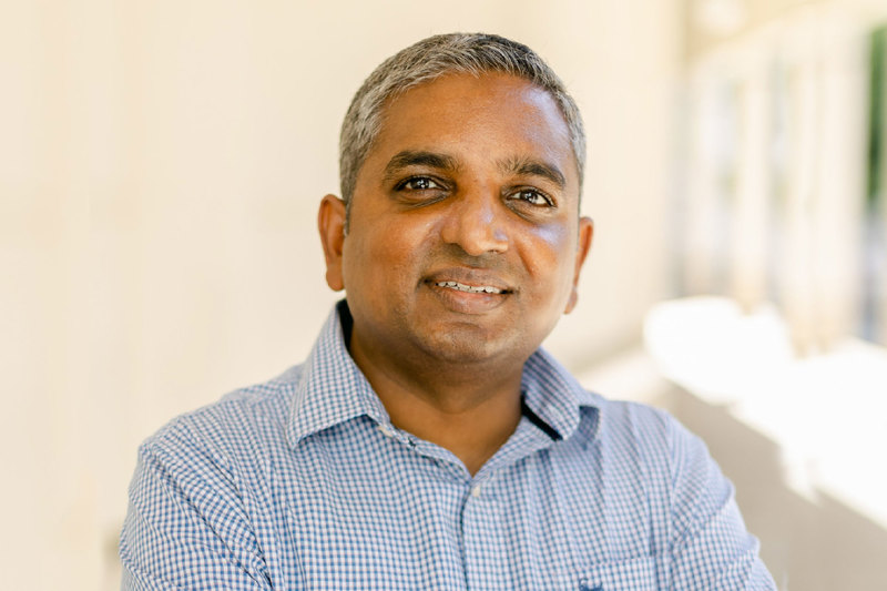 UCT’s Assoc Prof Deshen Moodley was recently awarded the SARChI Research Chair in Artificial Intelligence Systems.