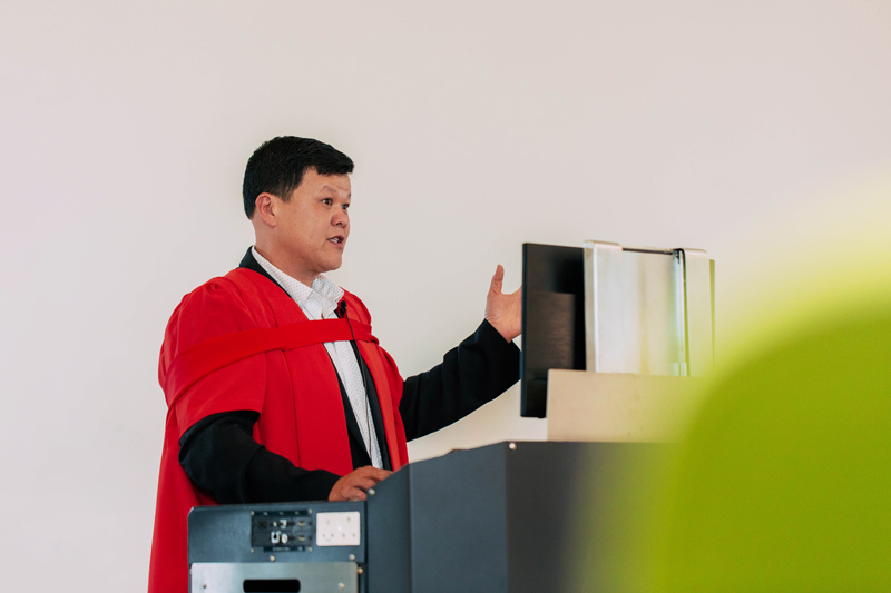 Professor Steeve Chung Kim Yuen delivered his inaugural lecture on Tuesday, 10 October.