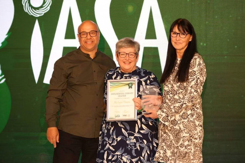 Hiddingh Library’s senior librarian, Ingrid Thomson (centre), named jointly as 2023’s Influential Library Leader of the Year, said she has “the best career ever”. 