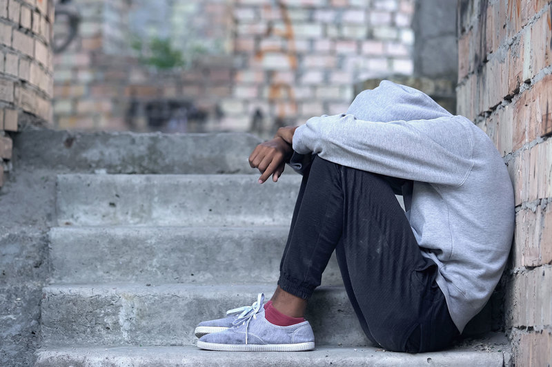 Depressive symptoms were linked with being in a higher grade in school, alcohol consumption, the use of other drugs, and witnessing violence among adults at home.