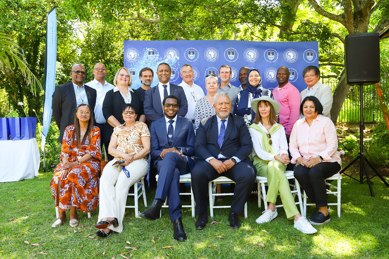 UCT hosted a lunch for retirees on 6 November at Glenara, the vice-chancellor’s residence.