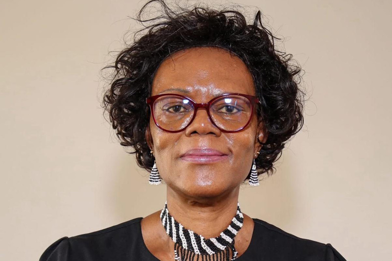 Prof Lolie Makhubu-Badenhorst