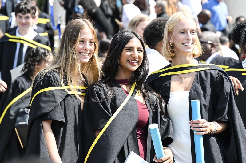 The 2025 UCT autumn graduation season kicked off with the Faculty of Commerce ceremony.