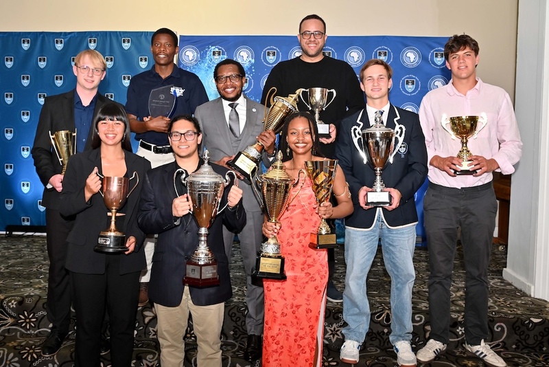 UCT VC Prof Mosa Moshabela poses with some of the award winners.