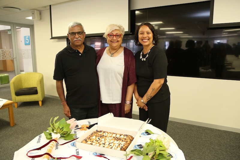 UCT Libraries’ executive director, Ujala Satgoor (middle); with JALP editor, Dr Reggie Raju (left); and JALP associate editor, Glynnis Johnson (right). 