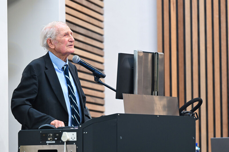 Emer Prof Wieland Gevers.