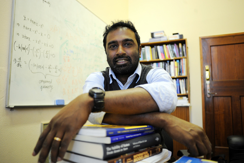 UCT mathematical physicist Professor Jeff Murugan applies topological data analysis to how the brain learns. 
