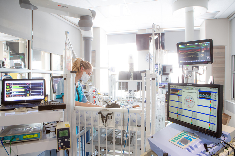 UCT’s Dr Ursula Rohlwink working in the cutting-edge brain monitoring research facility at the Red Cross War Memorial Children’s Hospital.